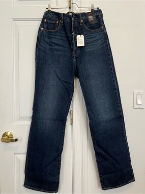 NWT Levi’s Ribcage Straight Jeans